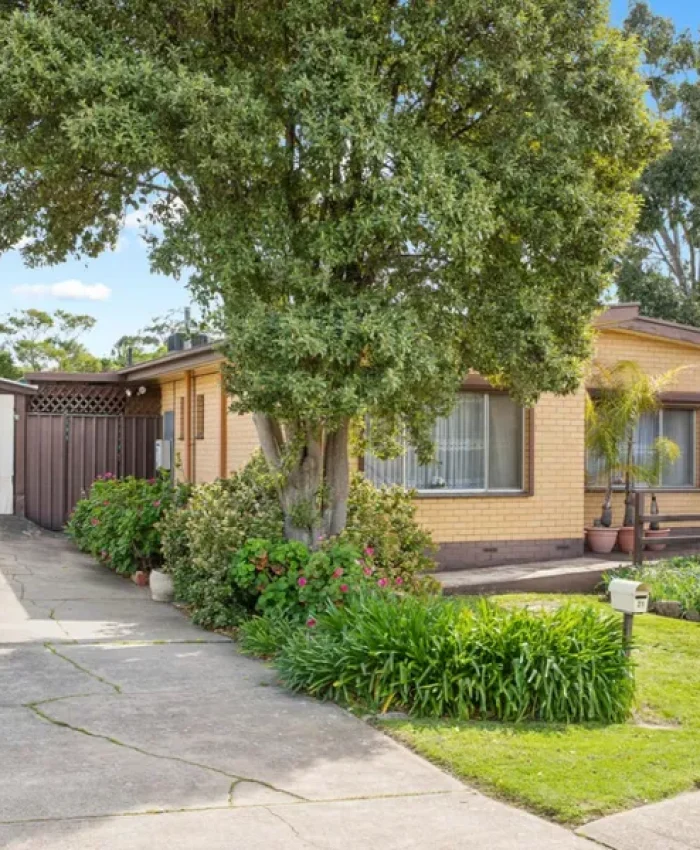 21 hermitage road, Morphetvale in October 2024 for $641,500